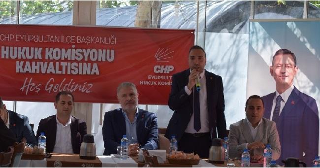 CHP Eyüpsultan İlçe Başkanlığı’dan erken seçim stardı: Hukukçular ile kahvaltılı toplantıda bir araya geldi